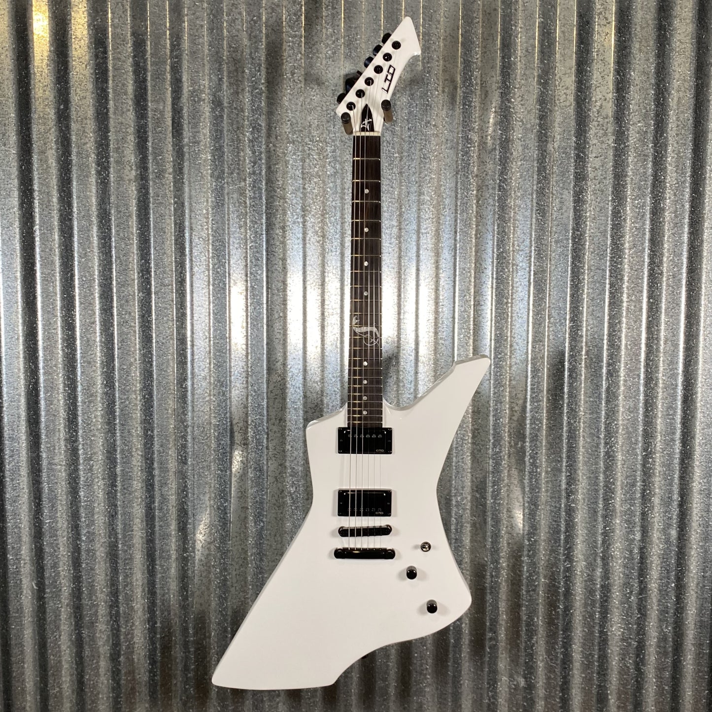 ESP LTD James Hetfield Snakebyte Snow White EMG Guitar & Case LSNAKEBYTESW #0084 Used