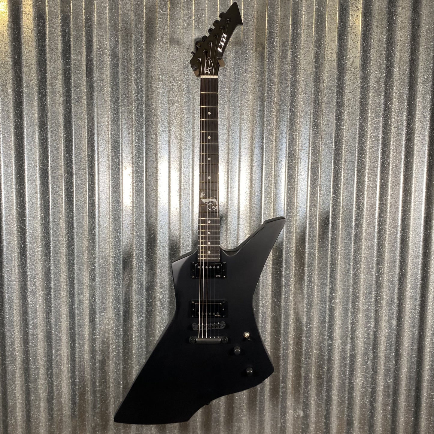 ESP LTD Snakebyte James Hetfield Black Satin EMG Guitar & Case LSNAKEBYTEBLKS #0246 Used