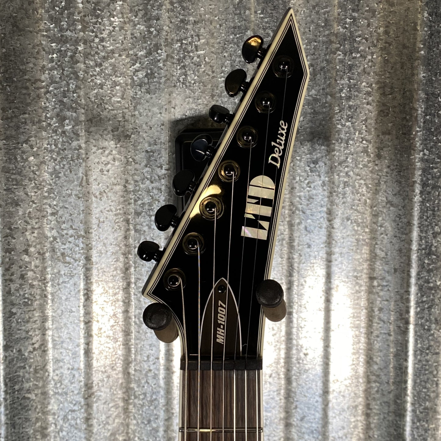 ESP LTD MH-1007 Evertune Black EMG 7 String Guitar LMH1007ETBLK #0543 Used