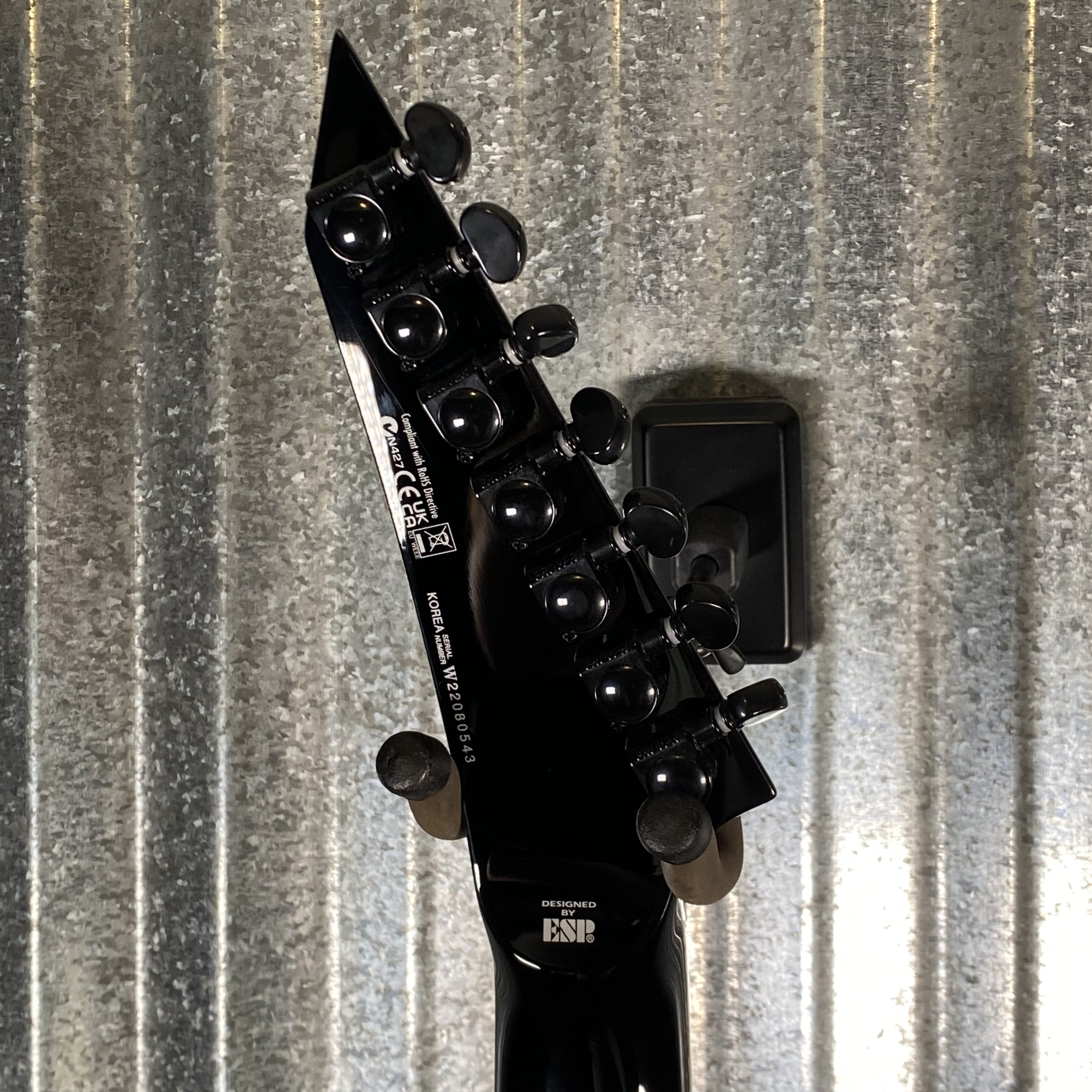 ESP LTD MH-1007 Evertune Black EMG 7 String Guitar LMH1007ETBLK