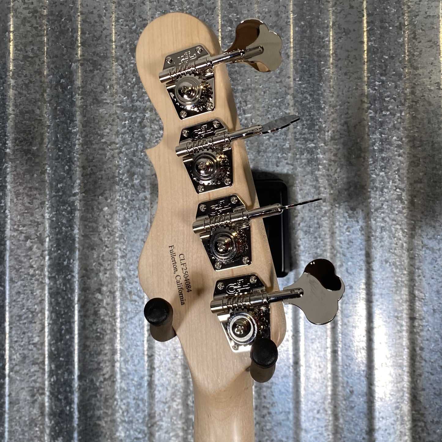 G&L USA Fullerton Deluxe JB MFD 4 String Jazz Bass Vintage Natural & Bag #4084