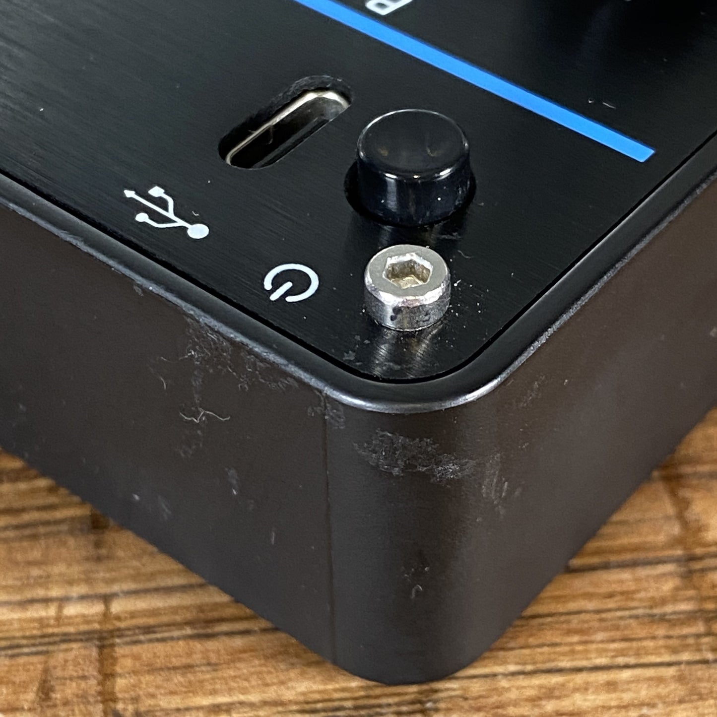 Behringer Pro VS Mini 5 Voice Hybrid Vector Synthesizer Used