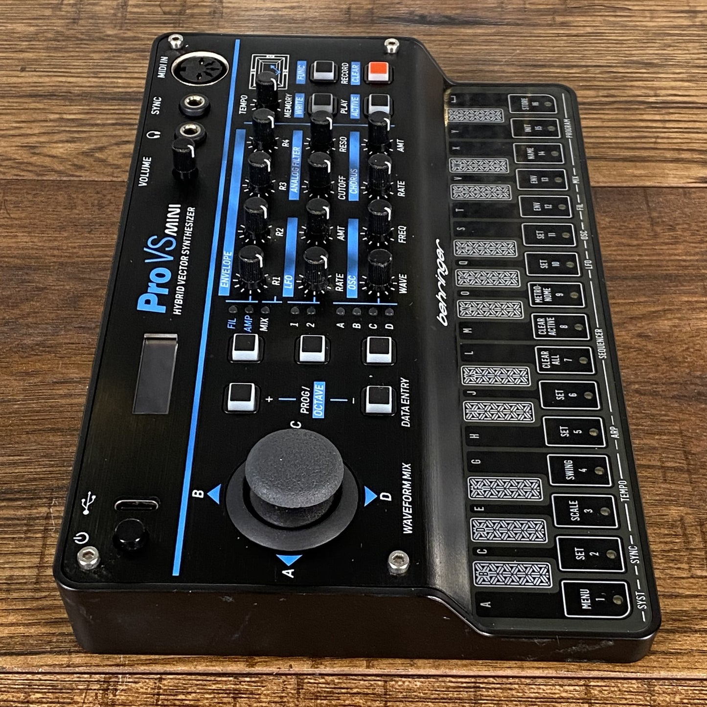 Behringer Pro VS Mini 5 Voice Hybrid Vector Synthesizer Used
