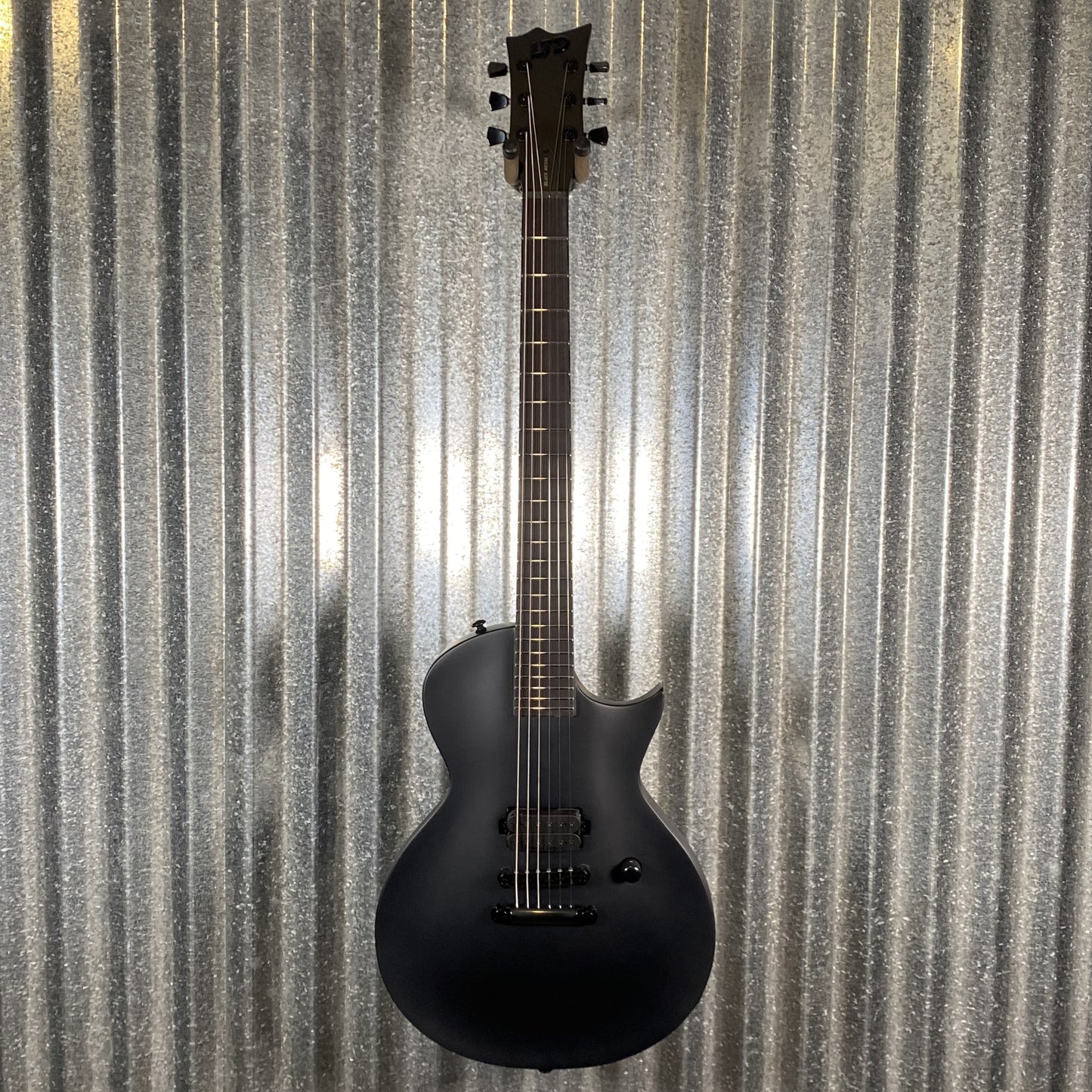 ESP LTD EC Black Metal Eclipse Seymour Duncan Black Satin Guitar LECBKMBLKS #3042 Used