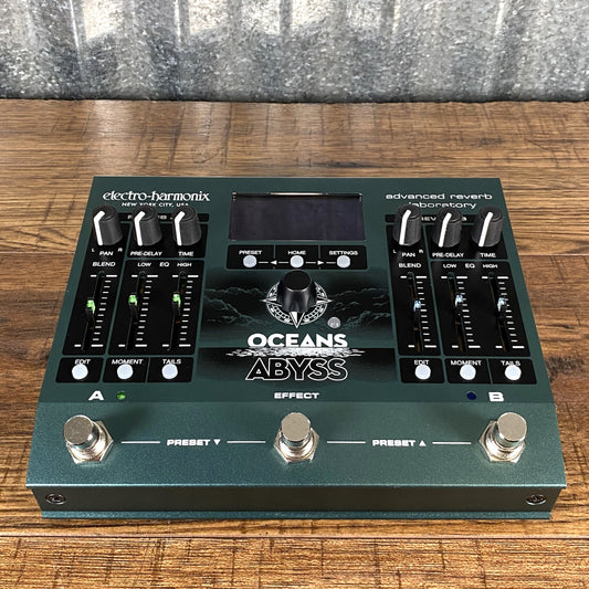 Electro-Harmonix EHX Oceans Abyss Advanced Reverb Laboratory Guitar Effect Pedal Demo