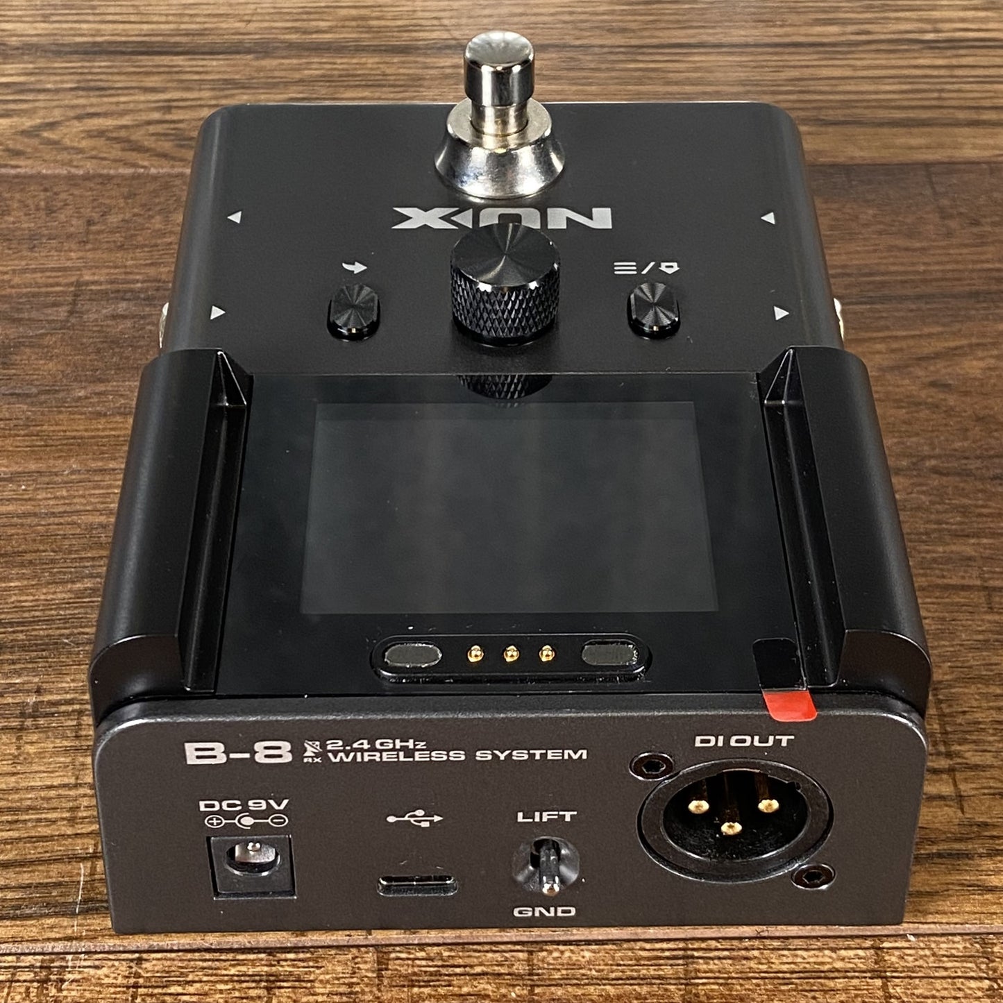 NUX B-8 Rechargeable Wireless Guitar System Effect Loop DI Chromatic Tuner & Boost Demo