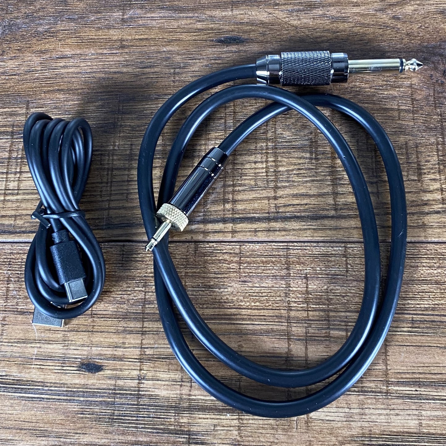 NUX B-8 Rechargeable Wireless Guitar System Effect Loop DI Chromatic Tuner & Boost Demo