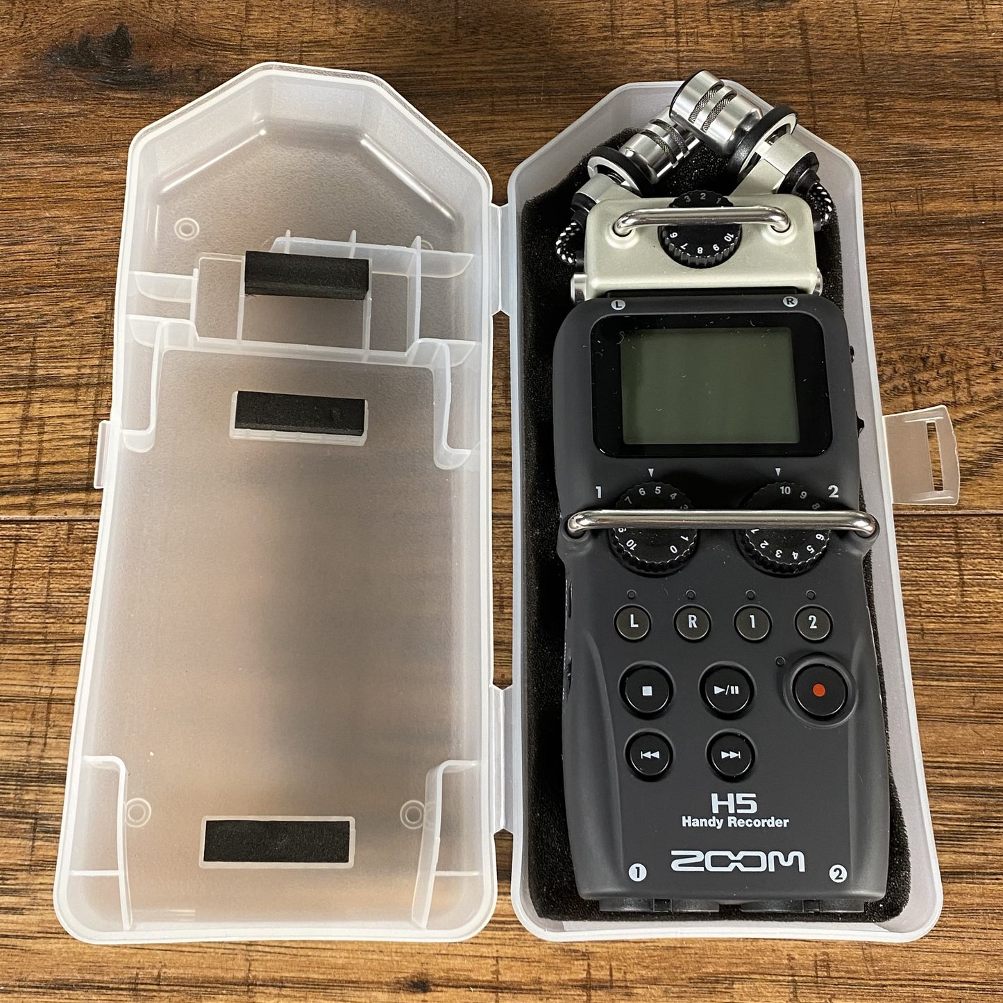 Zoom H5 Handy Portable 4 Track Recorder & 16GB SD Card Used
