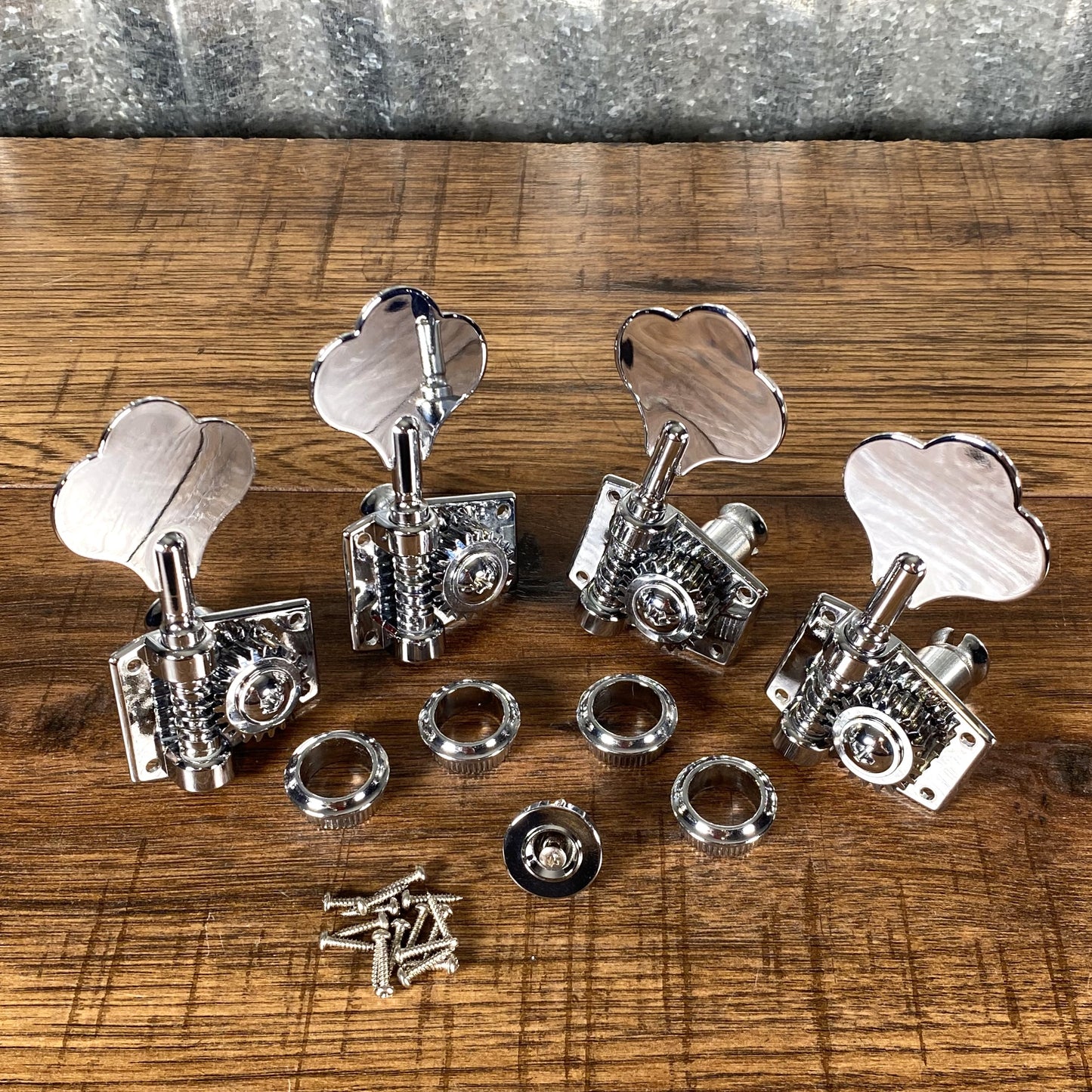 G&L Tribute 4 String Bass Tuning Machine Set Chrome Clover Right Hand Used