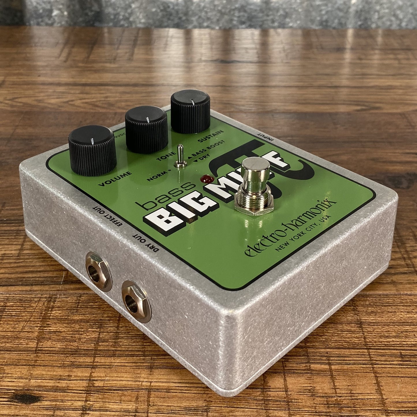 Electro-Harmonix Bass Big Muff Pi Classic Bass Guitar Distortion Effect Pedal