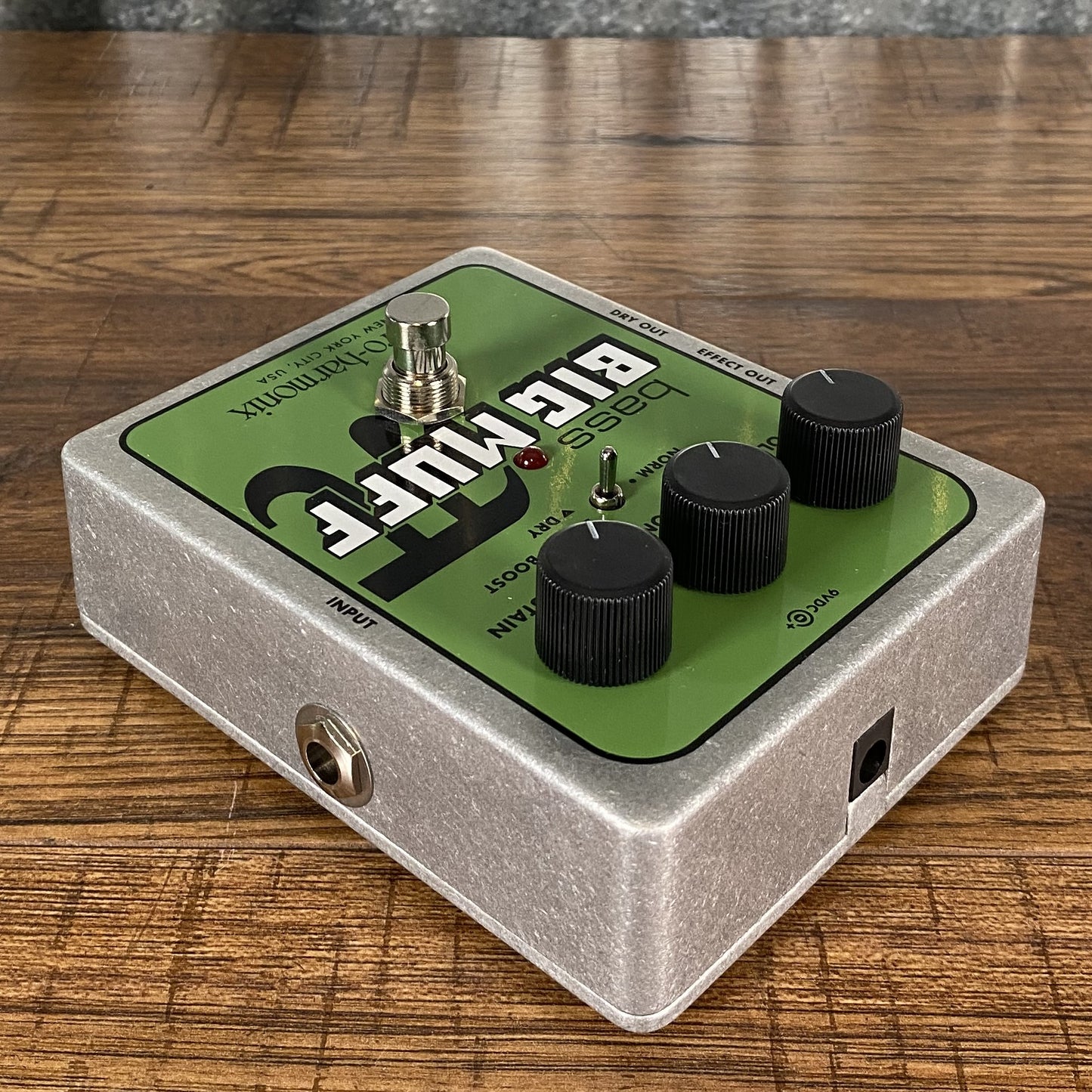 Electro-Harmonix Bass Big Muff Pi Classic Bass Guitar Distortion Effect Pedal