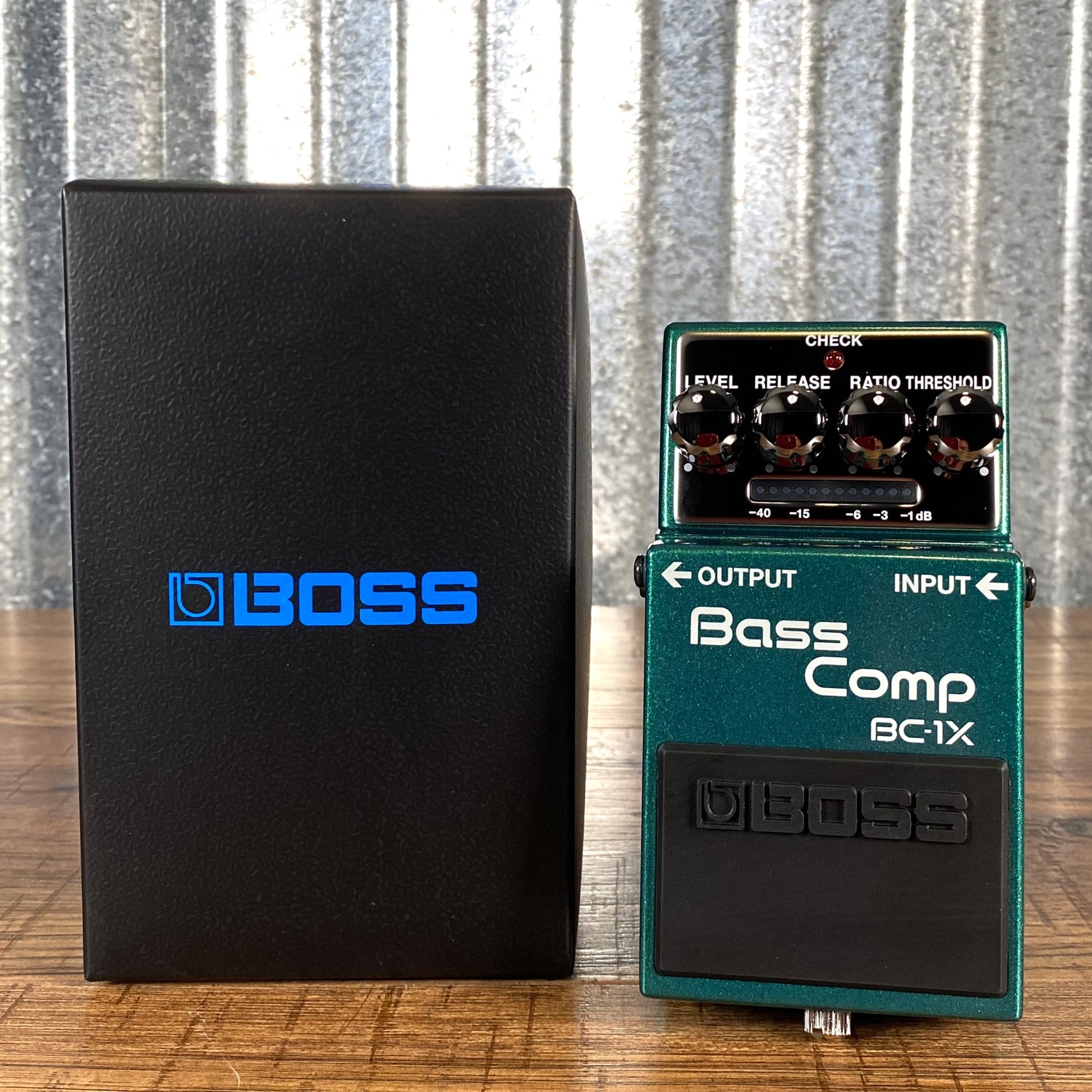 cheap bass compressor pedal Boss BC-1X