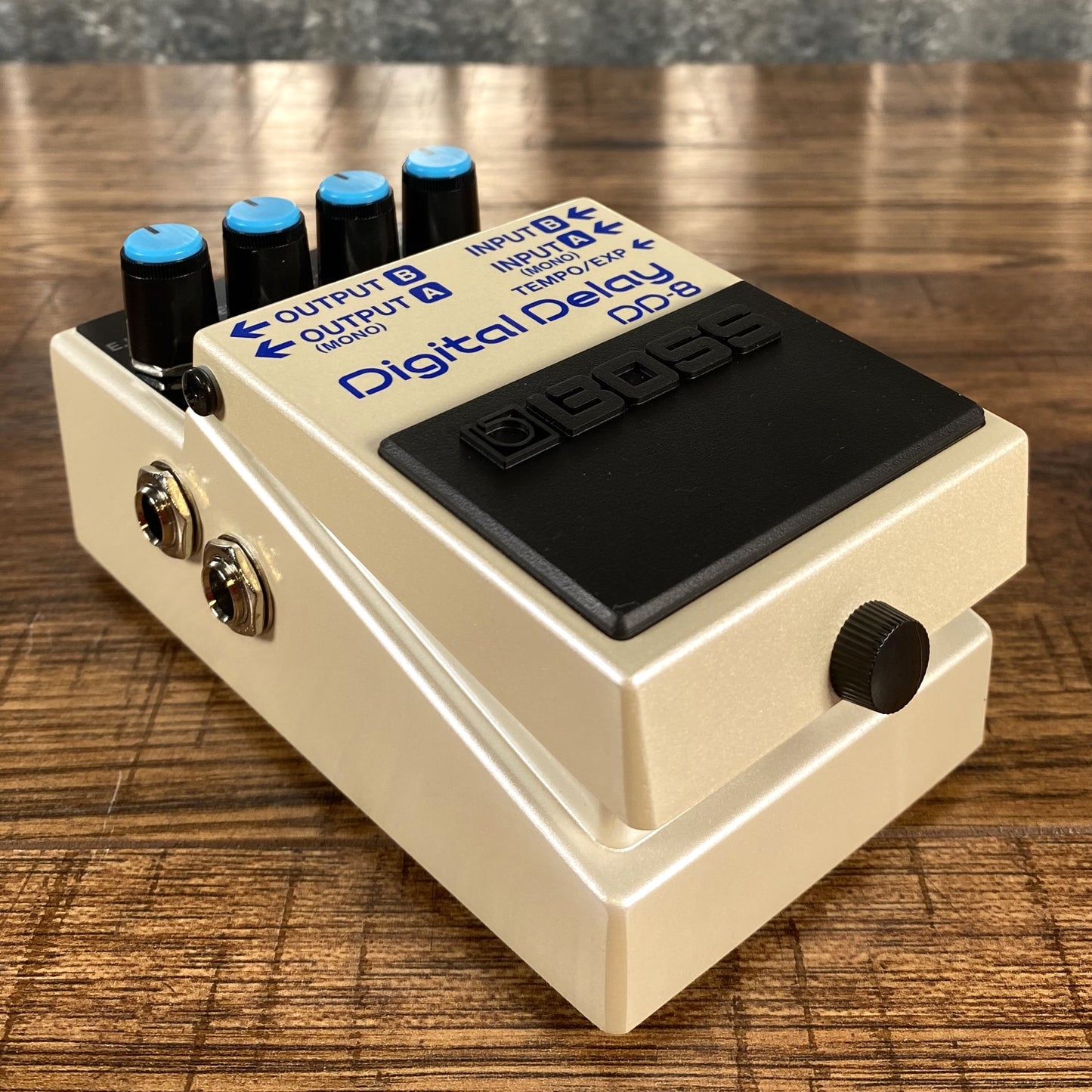 Boss DD-8 Digital Delay Guitar Effect Pedal