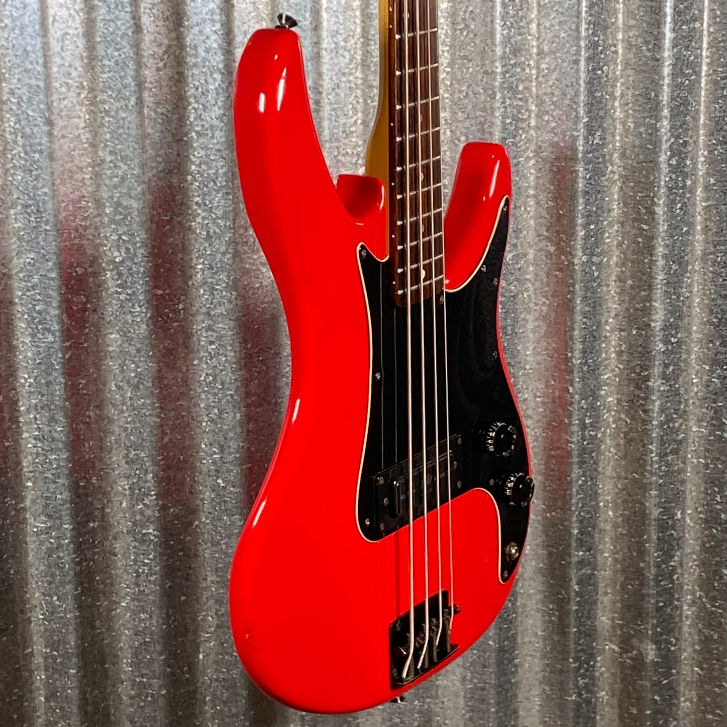 Peavey USA 1987 Patriot 4 String Bass Red #8188 Used