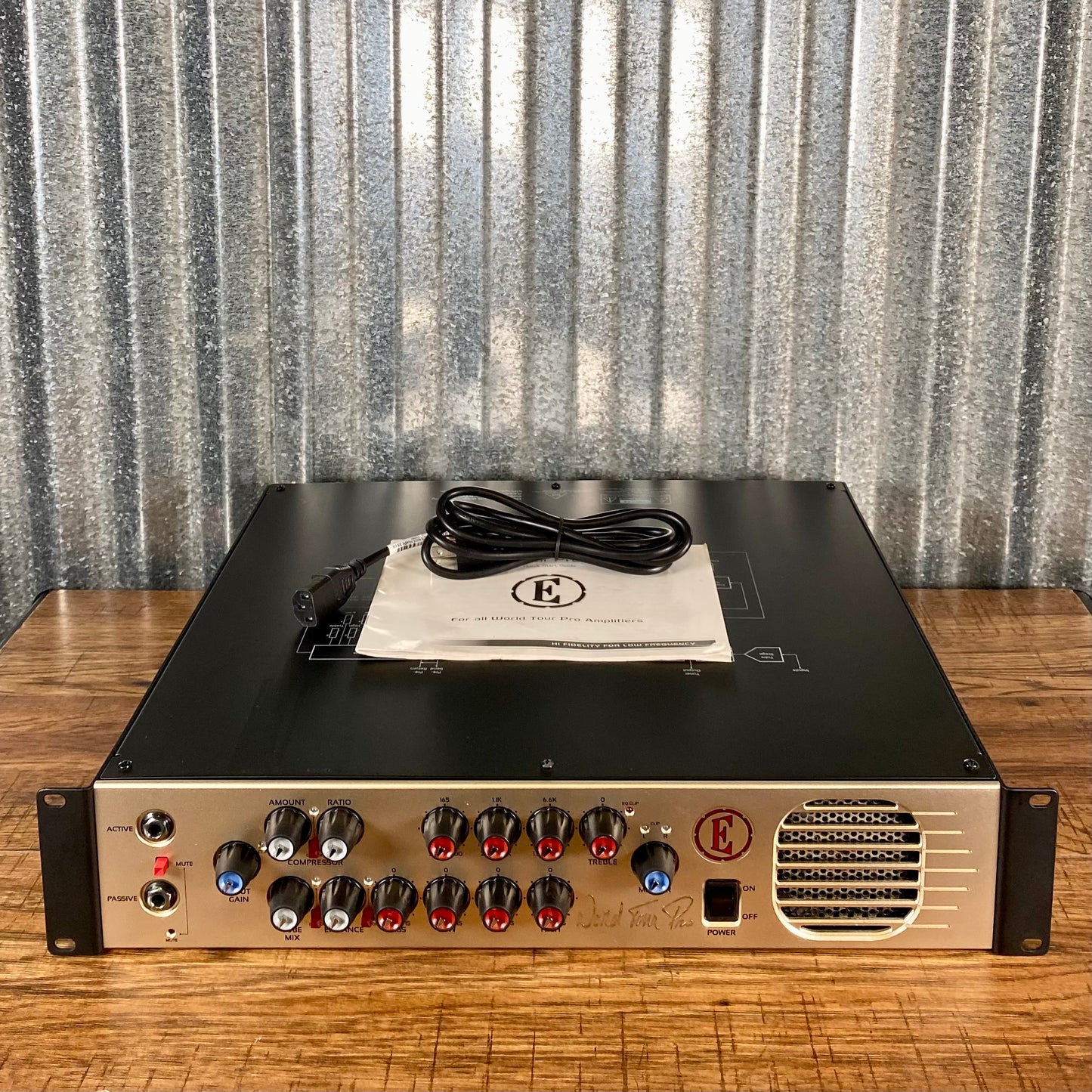 Eden WTP900 World Tour 900 Watt Stereo Bass Amplifier Head Used
