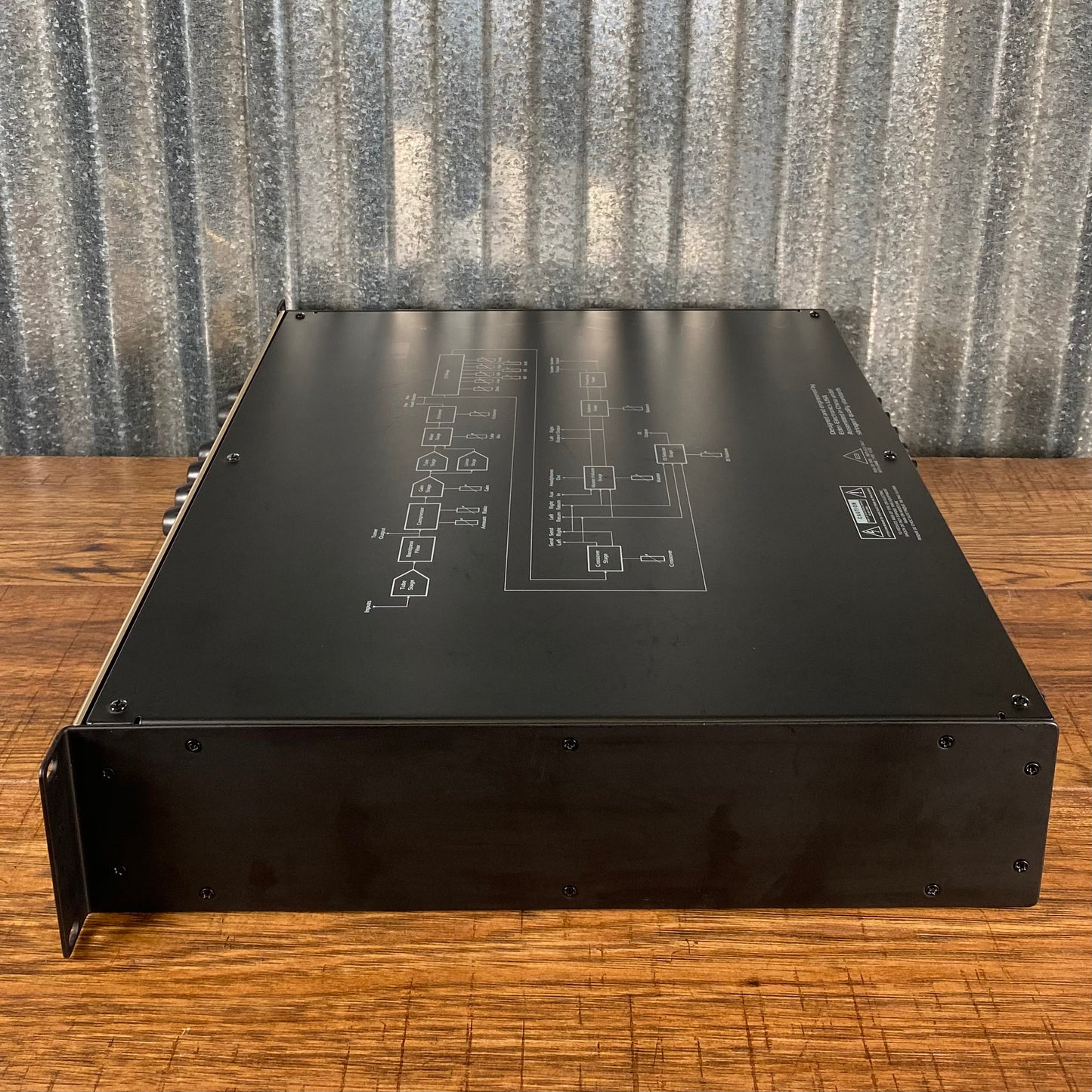 Eden WTP900 World Tour 900 Watt Stereo Bass Amplifier Head Used