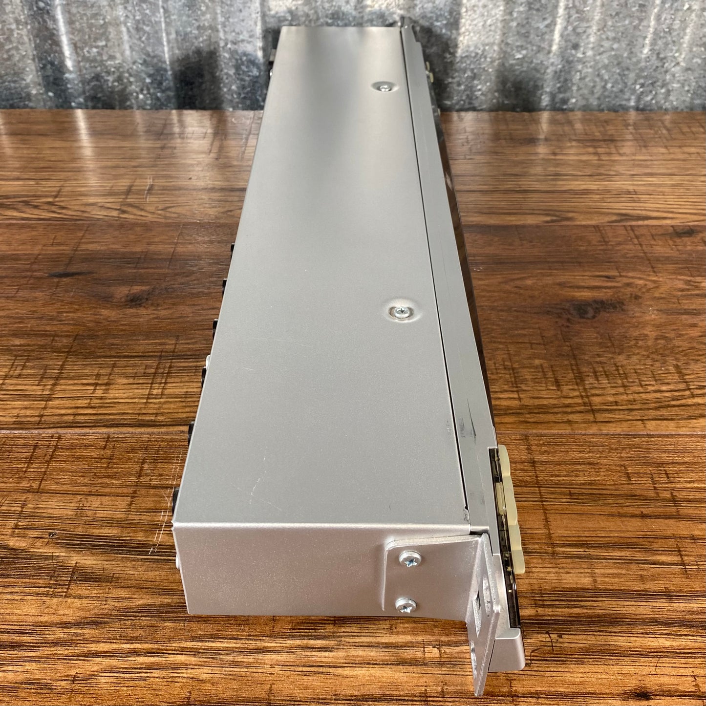 Korg DTR-2000 Chromatic Single Space Rack Tuner Used