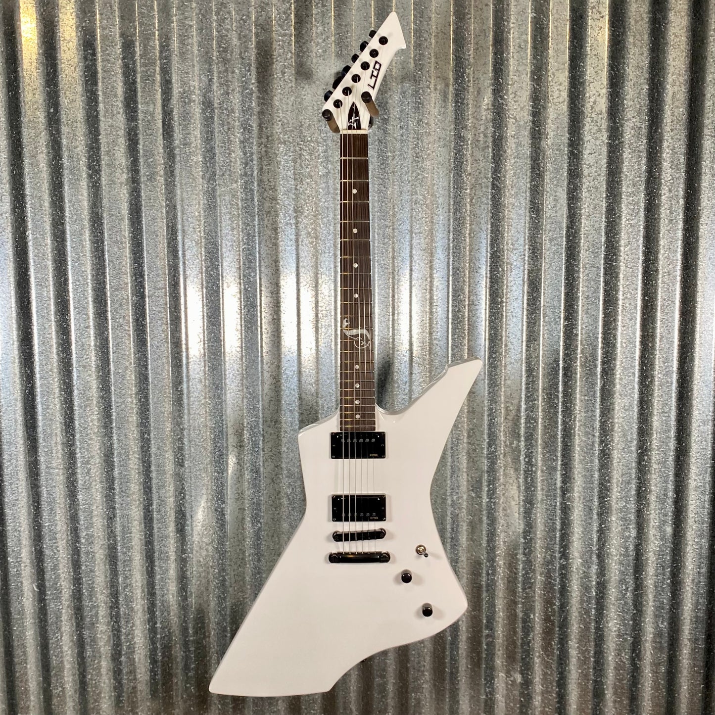ESP LTD James Hetfield Snakebyte Snow White EMG Guitar & Case LSNAKEBYTESW #0203 Used