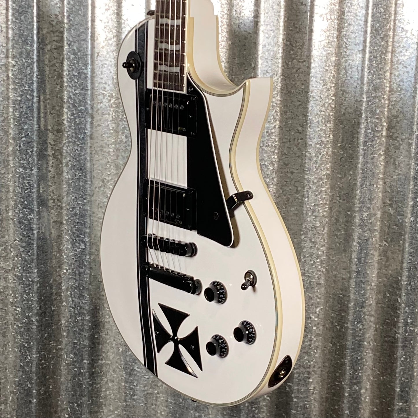 ESP LTD Iron Cross James Hetfield Snow White Guitar & Case LIRONCROSSSW # 0130 Used