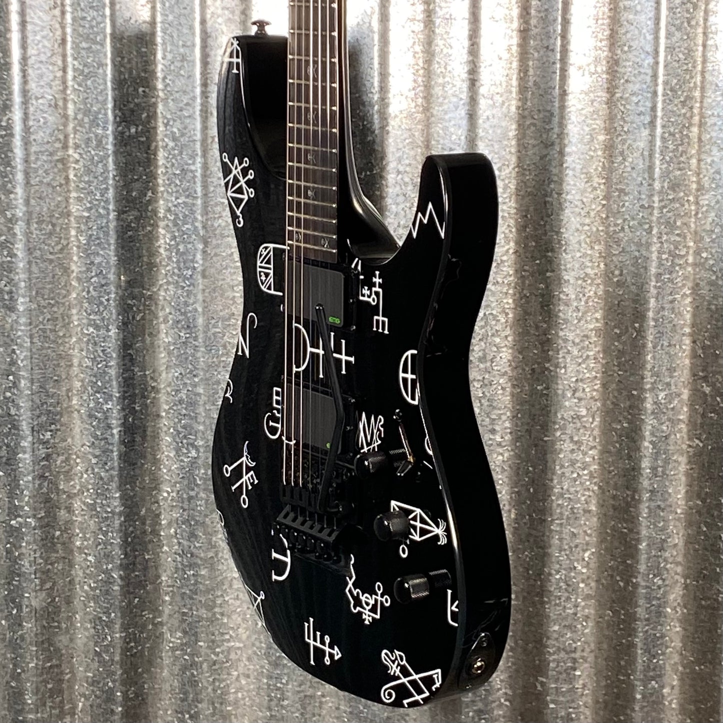 ESP LTD Demonology KIRK HAMMETT Guitar & Case LKHDEMON #0758 Used