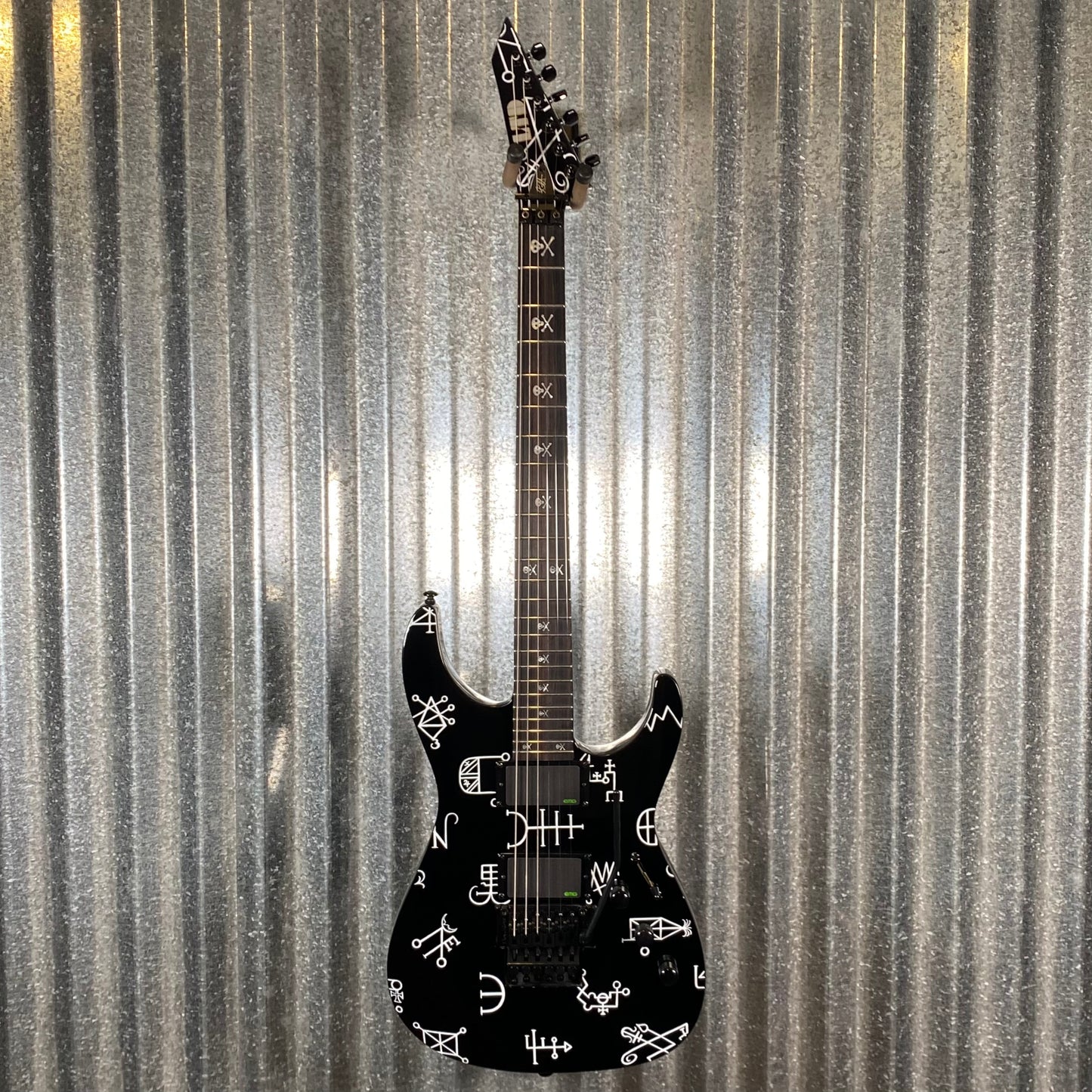 ESP LTD Demonology KIRK HAMMETT Guitar & Case LKHDEMON #0758 Used