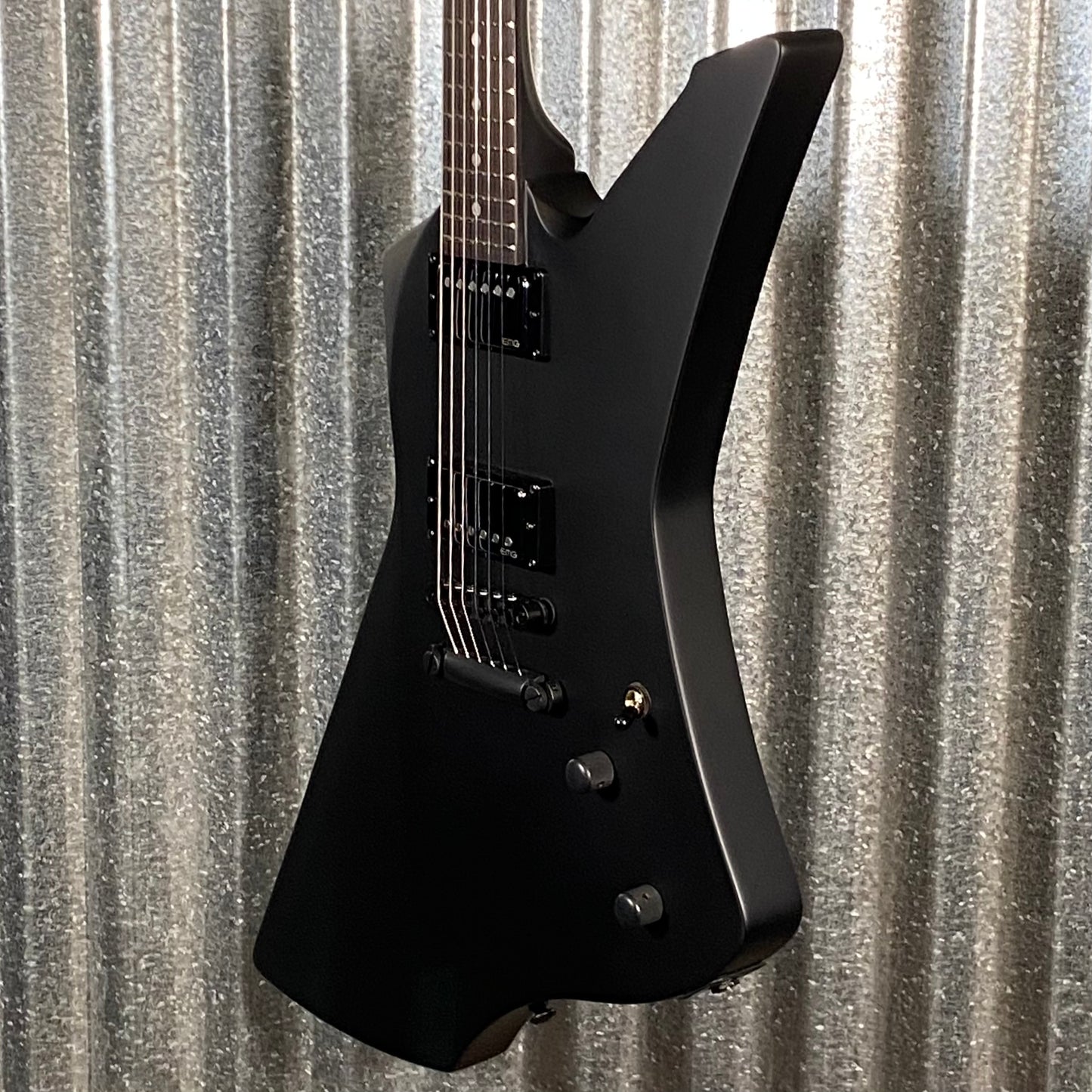 ESP LTD Snakebyte James Hetfield Black Satin EMG Guitar & Case LSNAKEBYTEBLKS #1446 Used