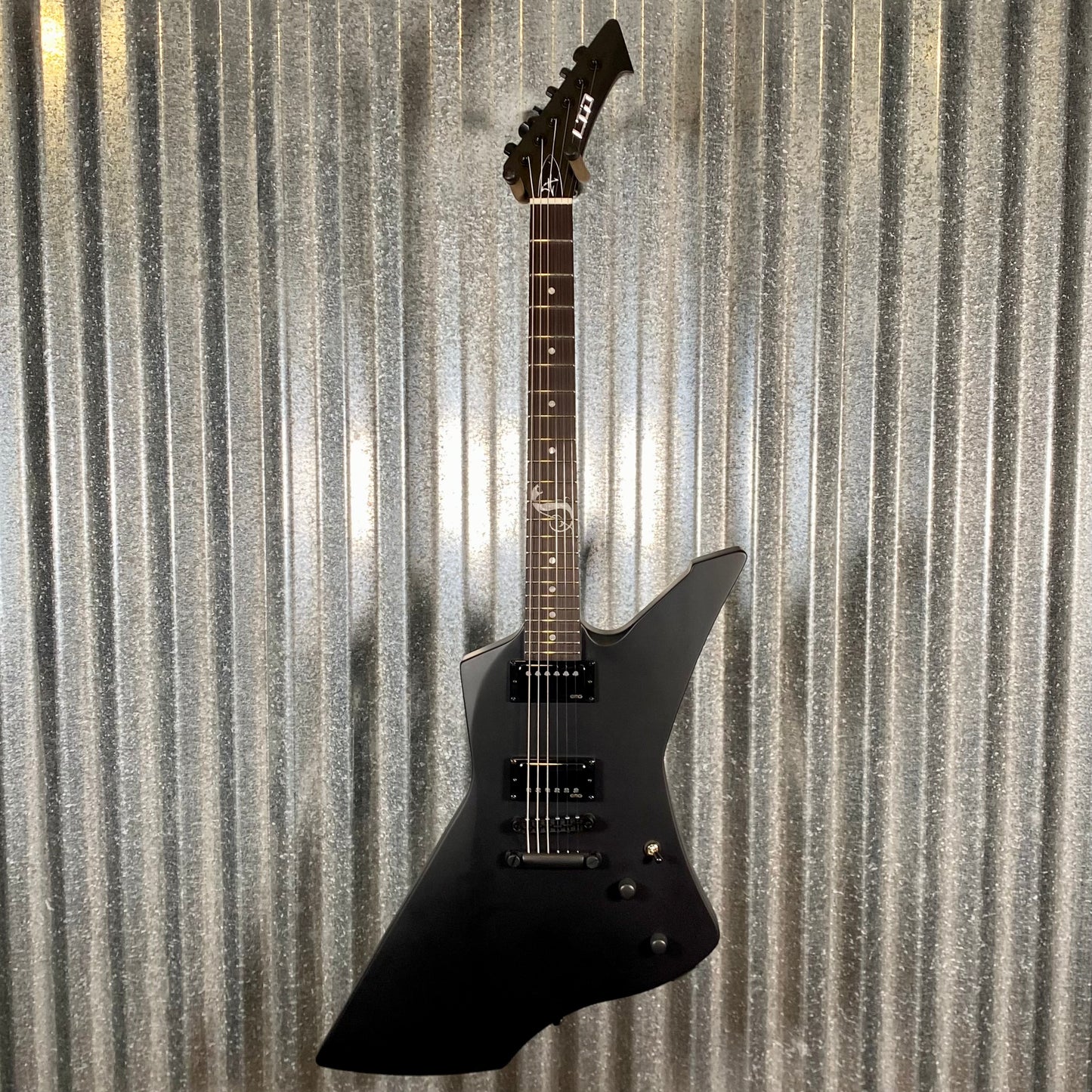 ESP LTD Snakebyte James Hetfield Black Satin EMG Guitar & Case LSNAKEBYTEBLKS #1446 Used