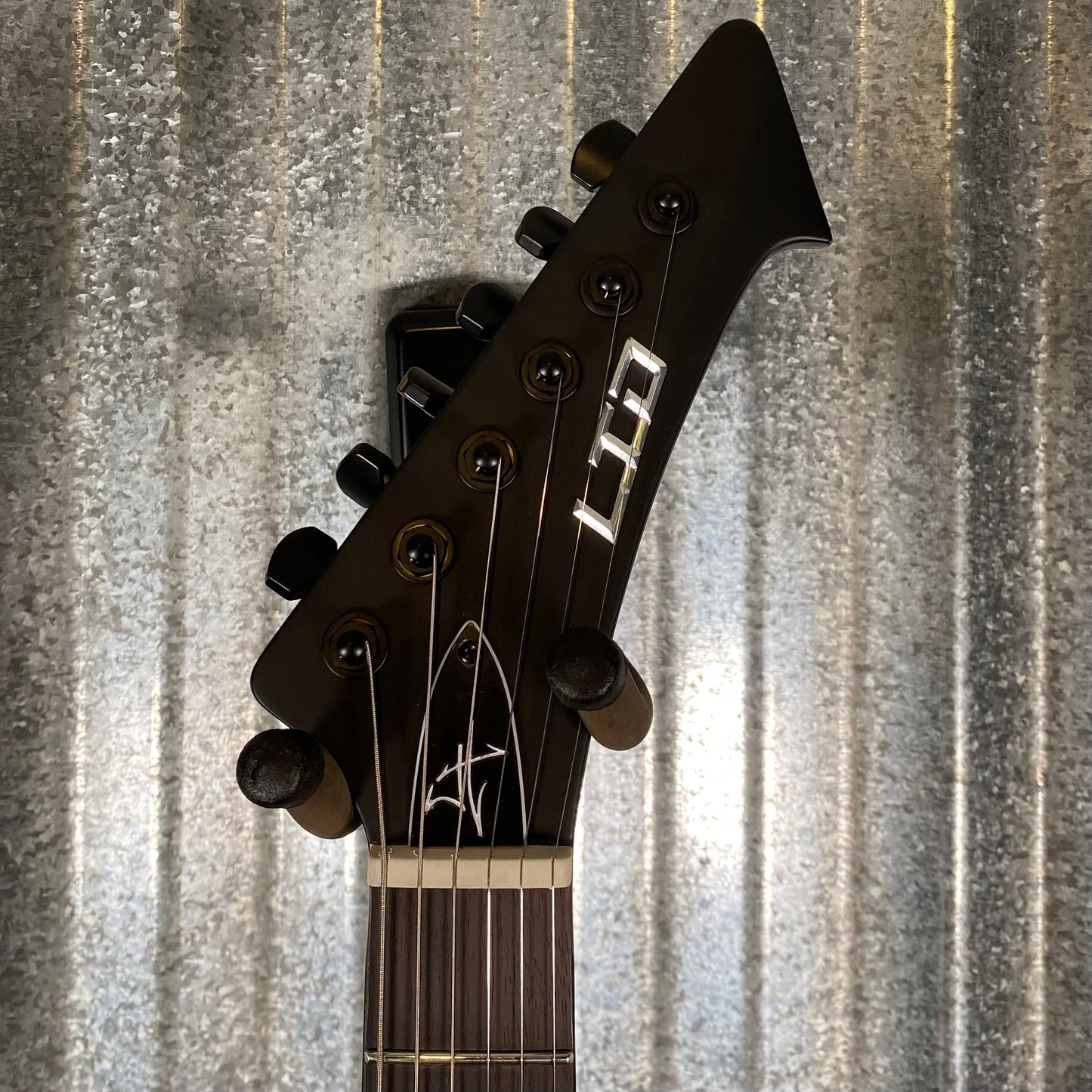 ESP LTD Snakebyte James Hetfield Black Satin EMG Guitar & Case LSNAKEBYTEBLKS #1446 Used