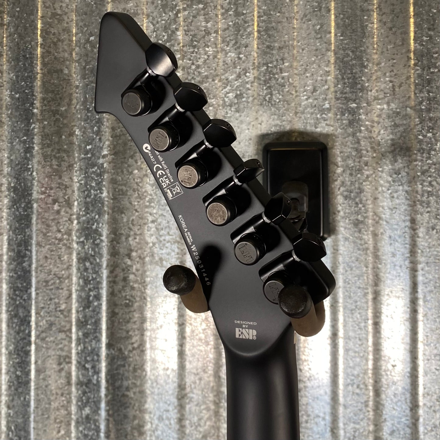 ESP LTD Snakebyte James Hetfield Black Satin EMG Guitar & Case LSNAKEBYTEBLKS #1446 Used