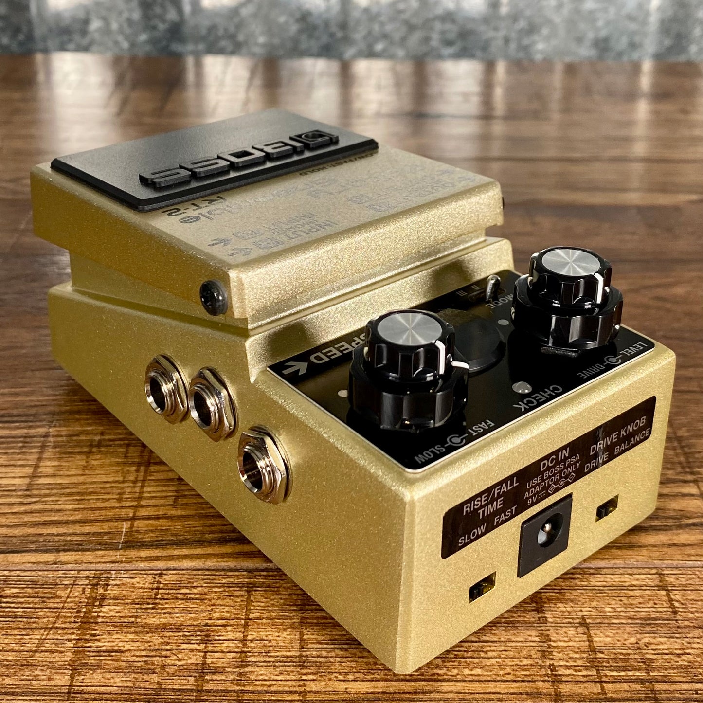 Boss RT-2 Rotary Ensemble Guitar Effect Pedal