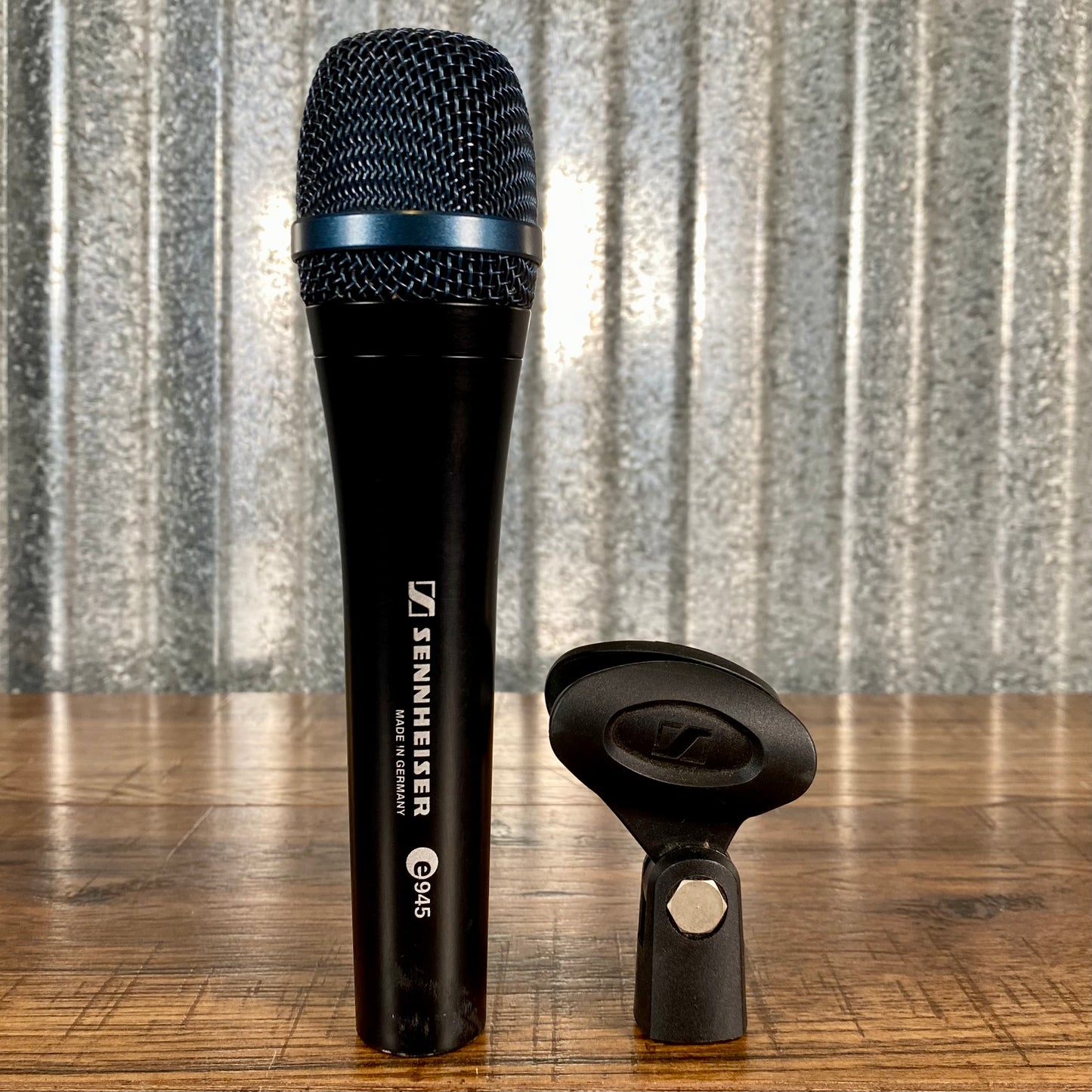 Sennheiser Evolution E 945 Hand Held Wired Microphone Used