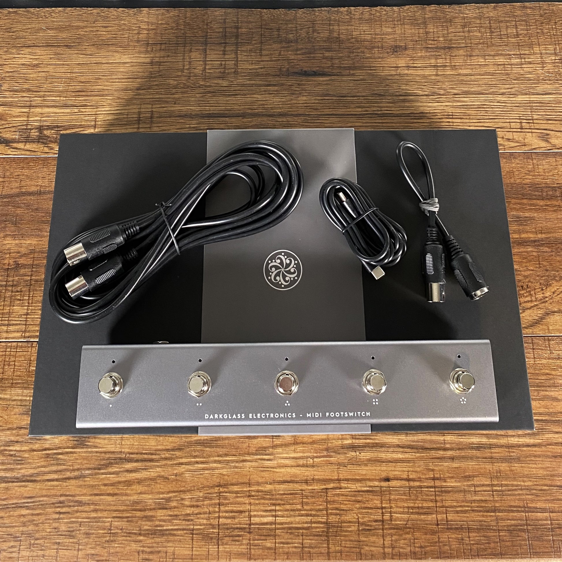 midi footswitch pedal Darkglass DGMF Midi Footswitch Guitar or Bass Effect Pedal Controller