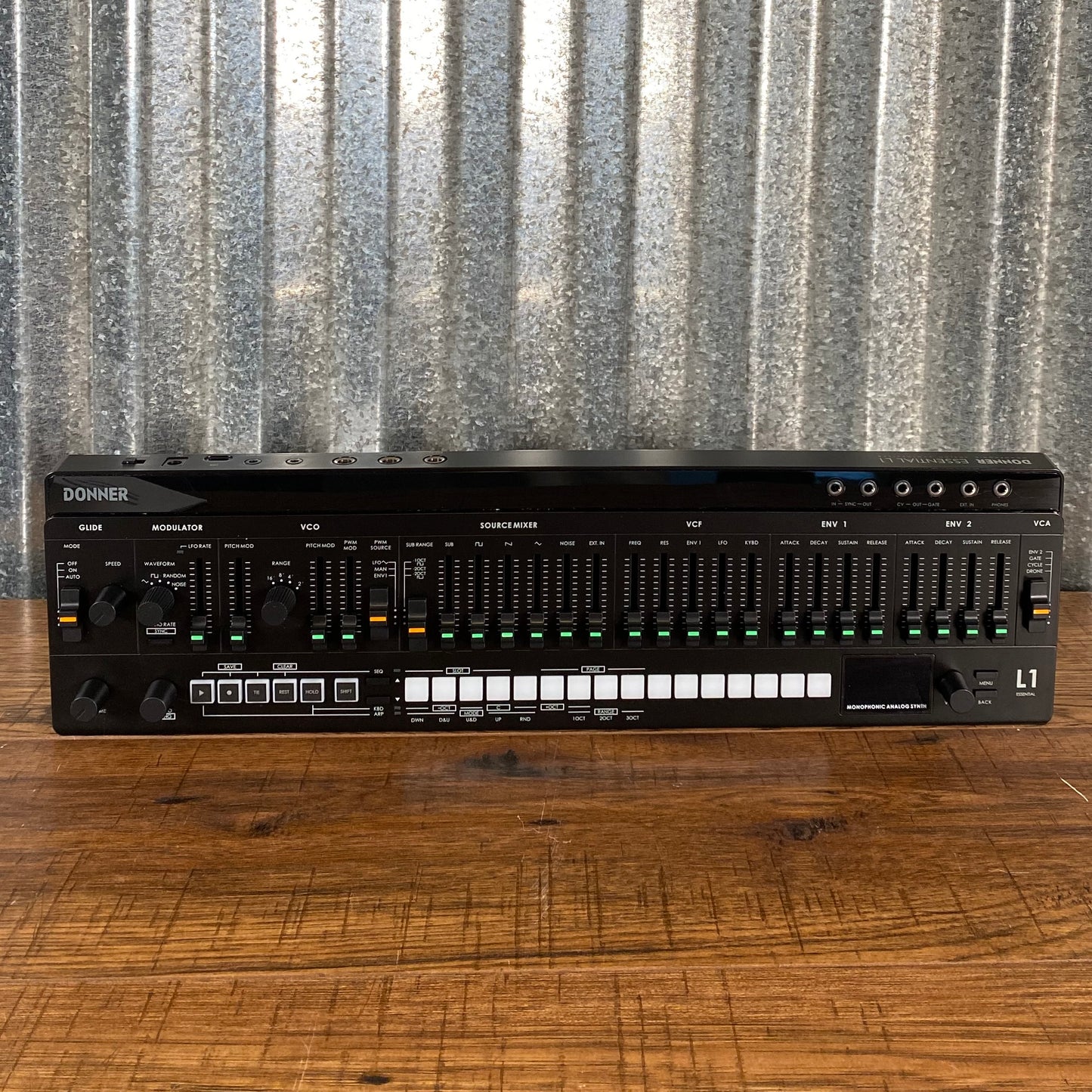 Donner Essential L1 Monophonic Analog Synthesizer Used