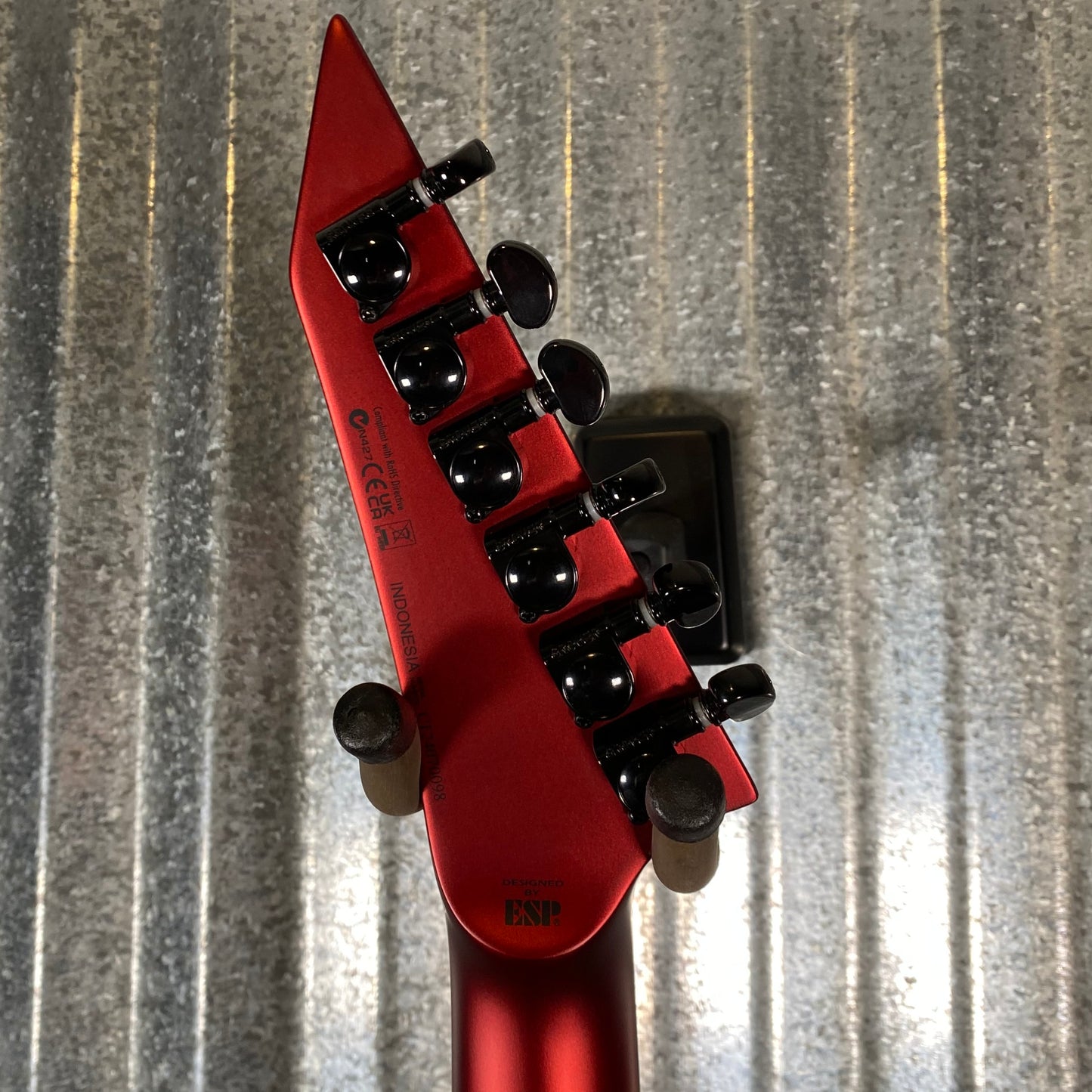 ESP LTD MH-1000 Evertune Candy Apple Red Satin Guitar LMH1000ETCARS #0098 Used