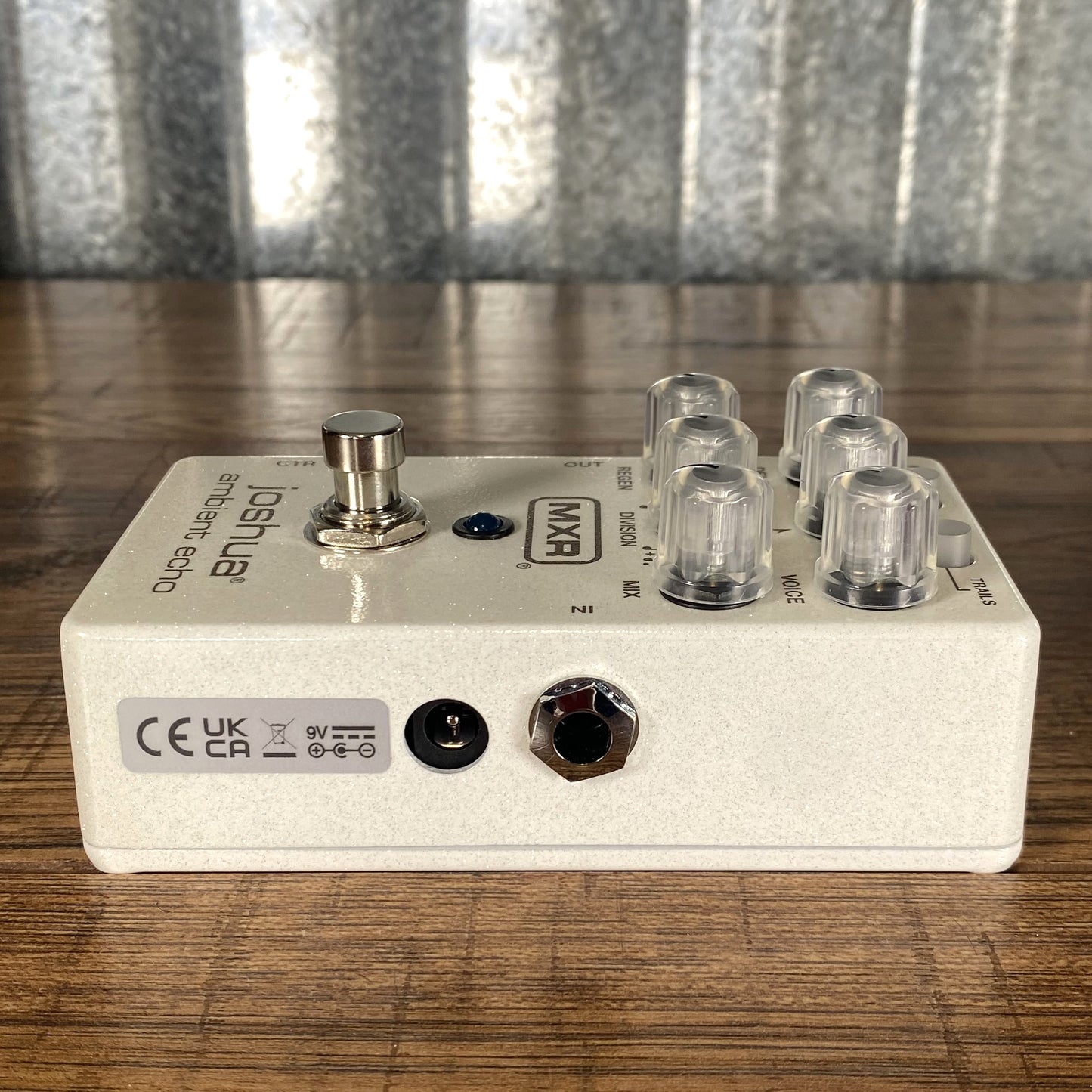 Dunlop MXR M309 Joshua Ambient Echo Guitar Effect Pedal Demo