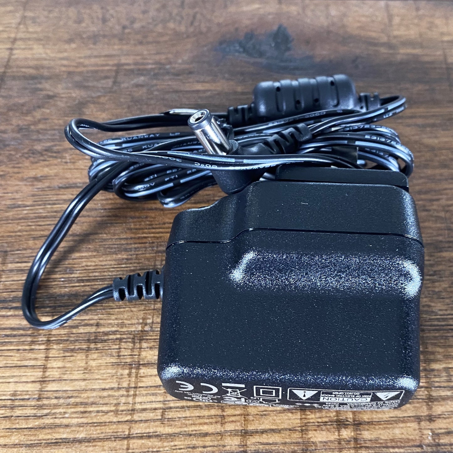 Dunlop MXR M309 Joshua Ambient Echo Guitar Effect Pedal Demo