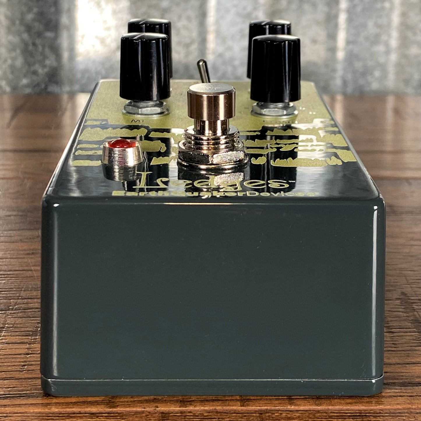 Earthquaker Devices EQD Ledges Tri Dimemsional Reverberation Machine Guitar Effect Pedal Demo