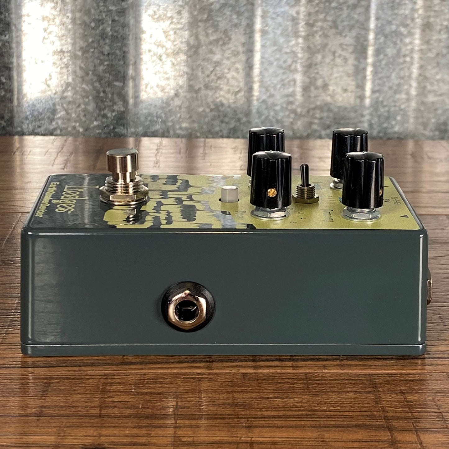 Earthquaker Devices EQD Ledges Tri Dimemsional Reverberation Machine Guitar Effect Pedal Demo