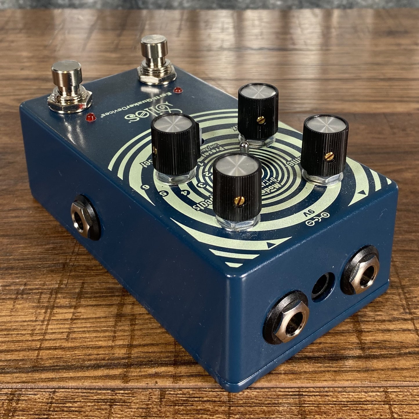 Earthquaker EQD Devices Silos Multi Generational Time Reflection Delay Guitar Effect Pedal Demo