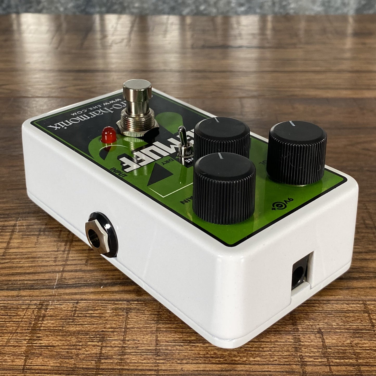 Electro-Harmonix EHX Nano Bass Big Muff Pi Distortion Effect Pedal Demo