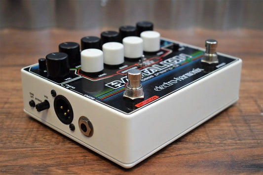 Electro-Harmonix EXH Battalion Bass Preamp EQ Noise Gate DI & Distortion Effect Pedal Demo