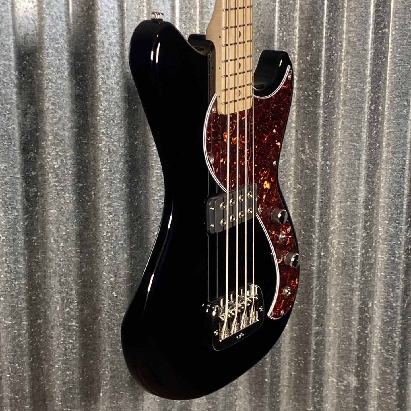 G&L USA Fullerton Deluxe Fallout Bass 4 String Jet Black & Bag Used