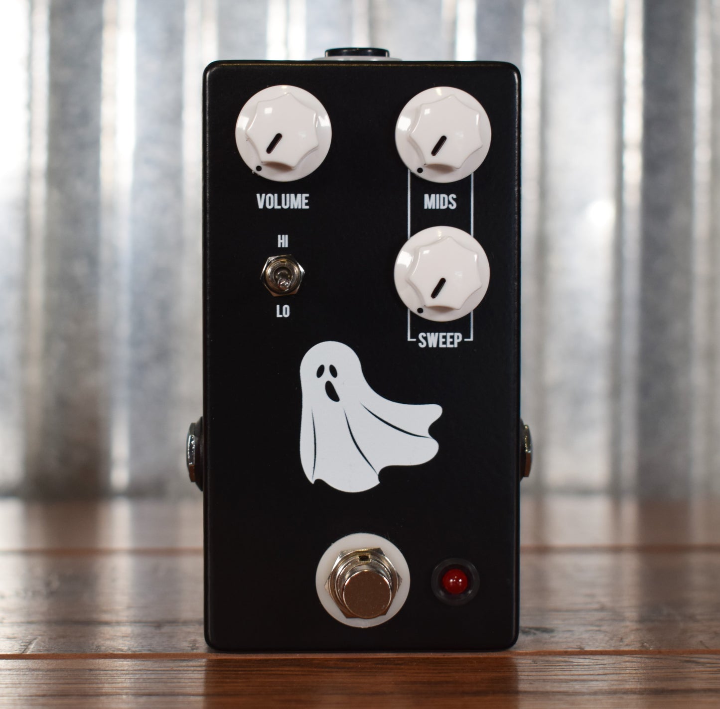 JHS Pedals Haunting Mids EQ Preamp Guitar Effect Pedal Demo
