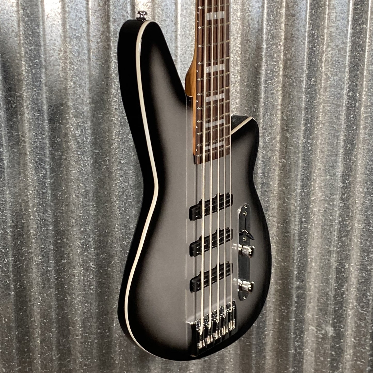 Reverend Triad 5 String Bass Silver Burst Used