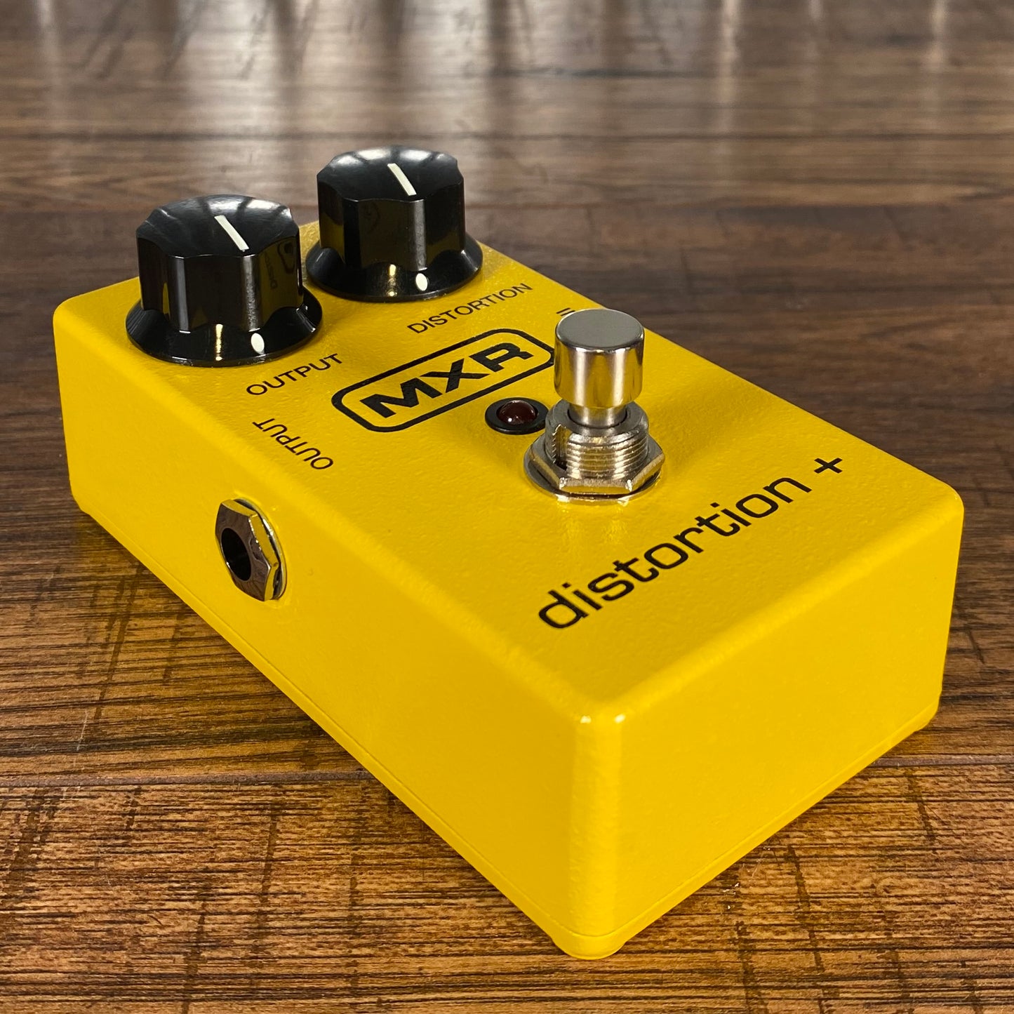 Dunlop MXR M104 Distortion + Guitar Effect Pedal B Stock