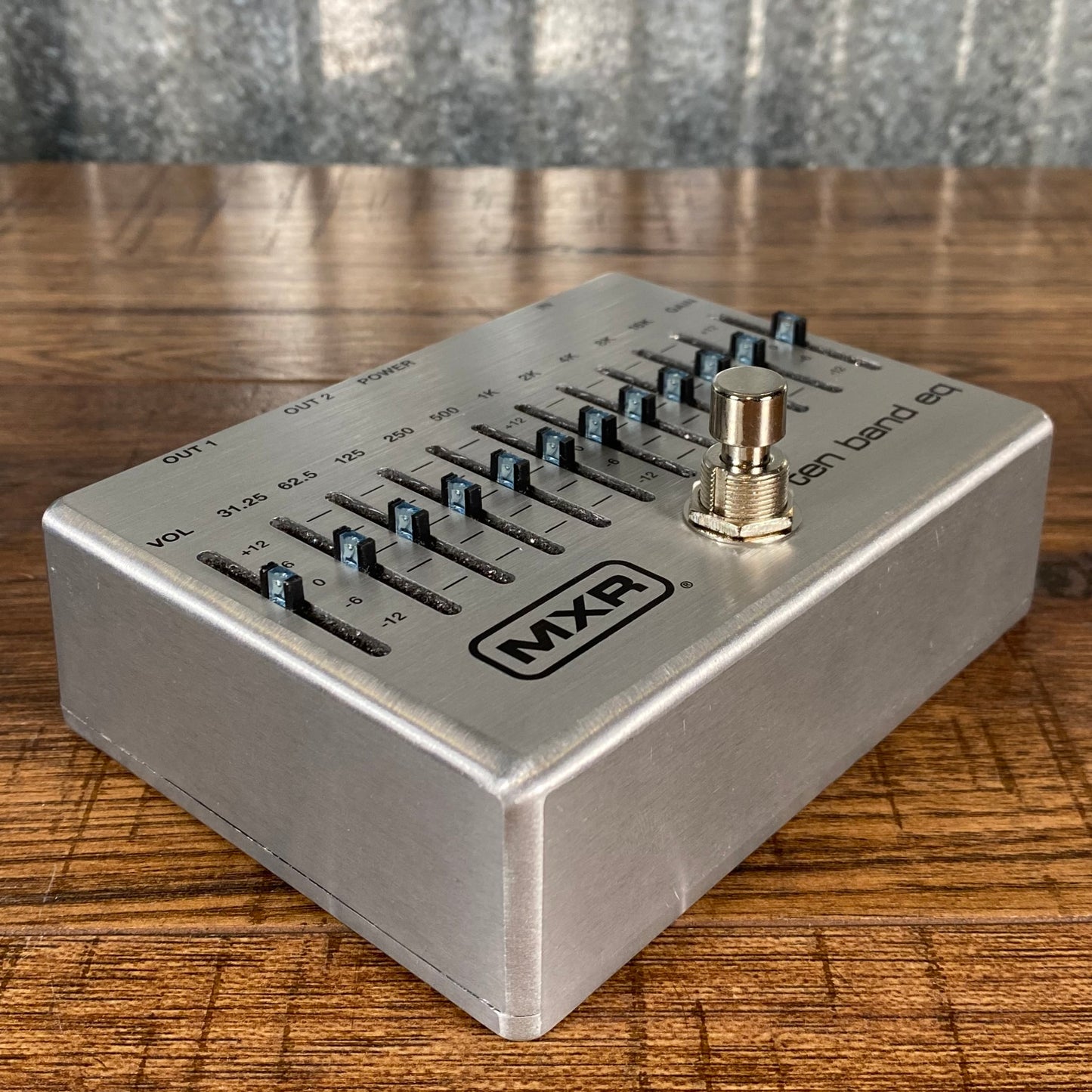 Dunlop MXR M108S 10 Band Graphic Equalizer & Power Supply Guitar EQ Effect Pedal B Stock