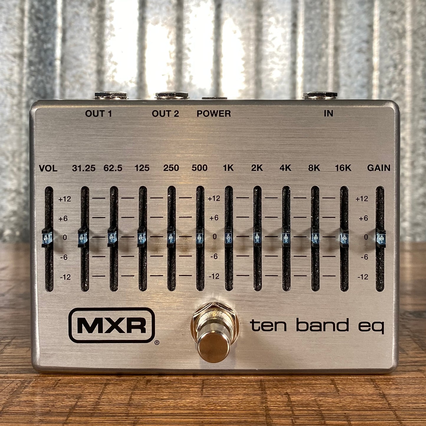 Dunlop MXR M108S 10 Band Graphic Equalizer & Power Supply Guitar EQ Effect Pedal B Stock