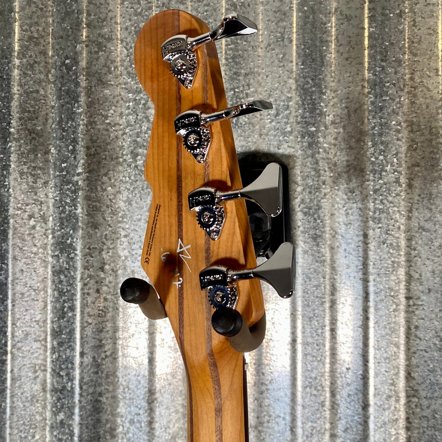 Reverend Decision P Rainbow Sparkle PJ 4 String Bass #68712