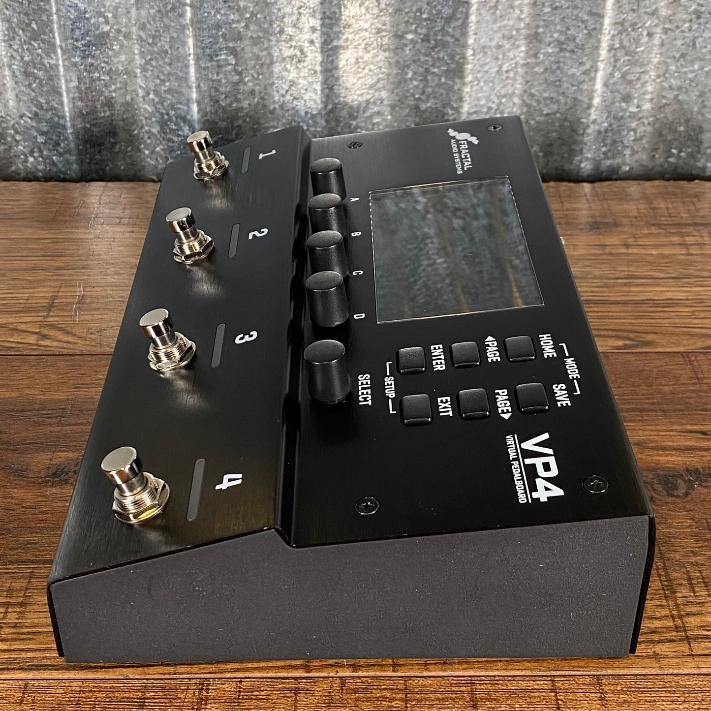 Fractal Audio VP4 Virtual Pedalboard Guitar Bass Multi Effect Pedal Used