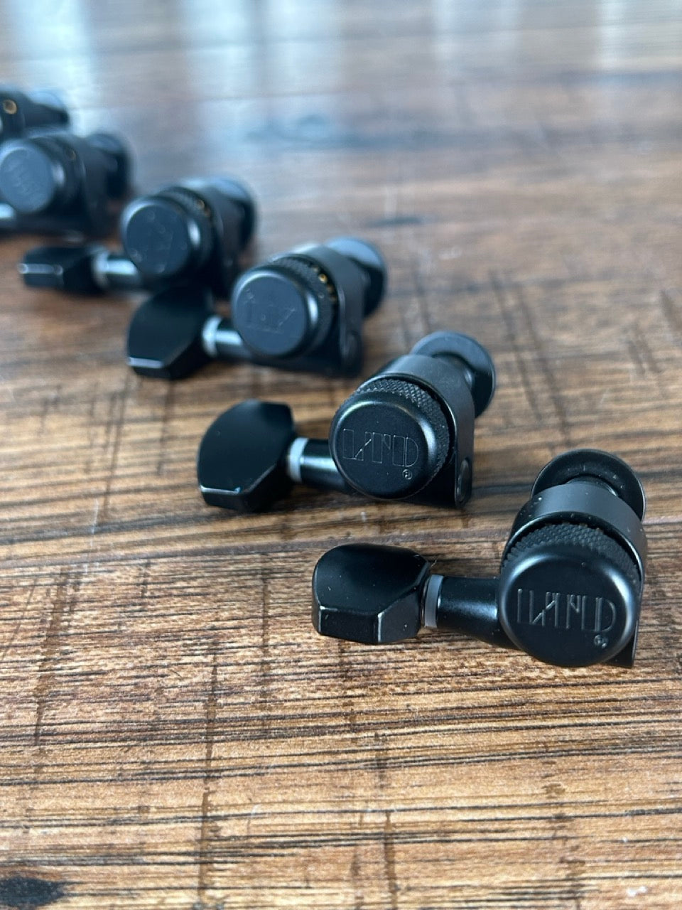 ESP LTD Logo Locking Tuning Machine Set of 6 Inline Two Pin Mount Black Satin Used